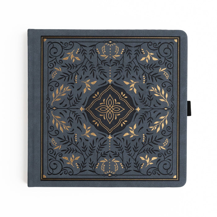 Storybook in Navy: Dot Grid / B5: 160 Pages
